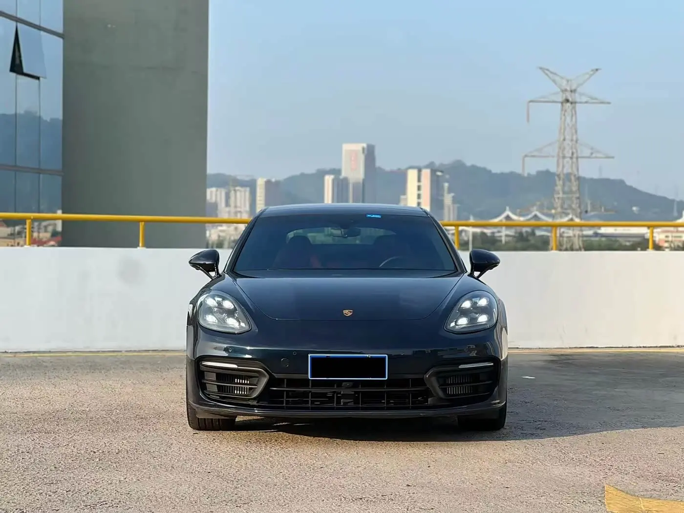 Porsche Panamera 2022 — Фото 2/18
