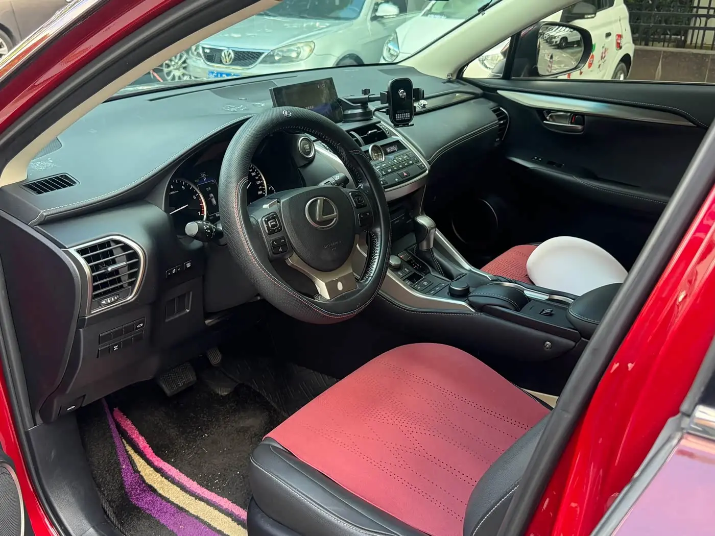 Lexus NX 2015 — Photo 4/6