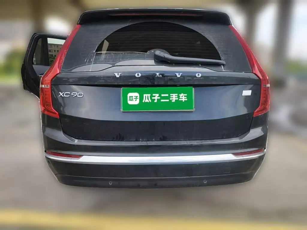 Volvo XC90 Plug-in Hybrid 2024 — Photo 5/20