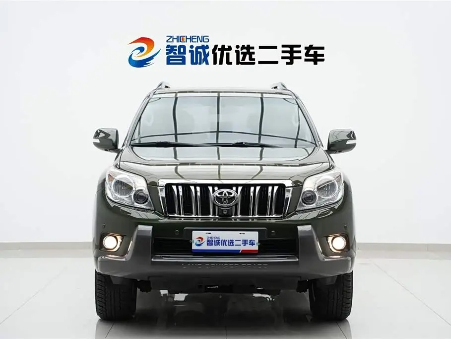 Toyota Prado 2011 — Photo 2/20