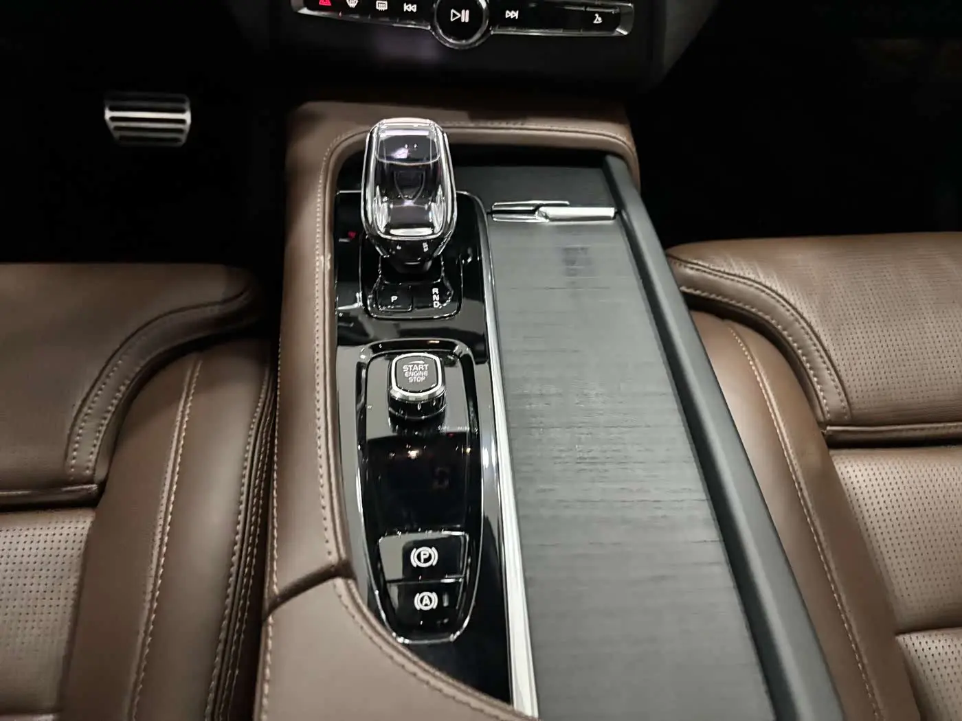 Volvo XC90 2023 — Photo 20/20