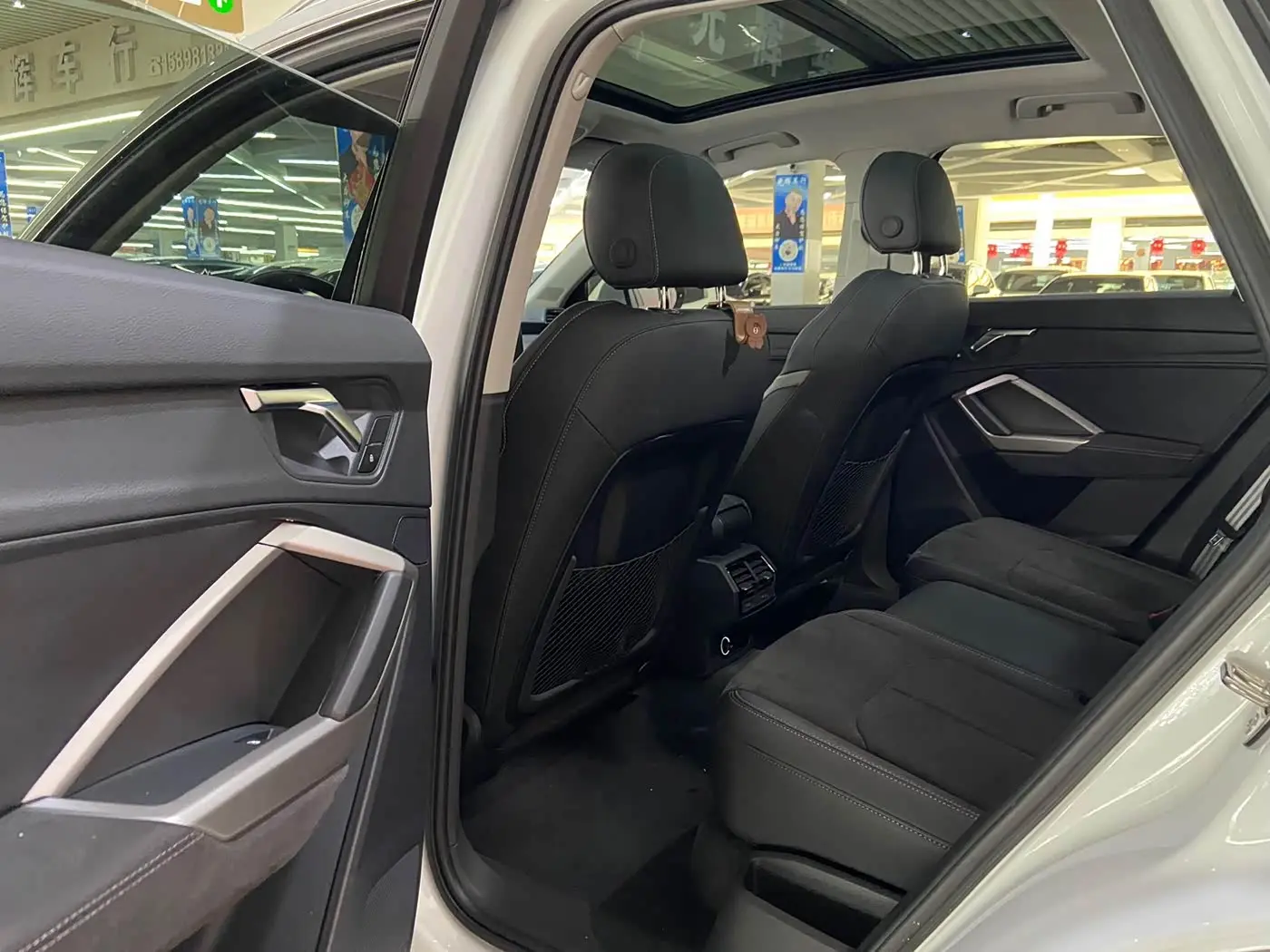Audi Q3 2023 — Şəkil 8/20