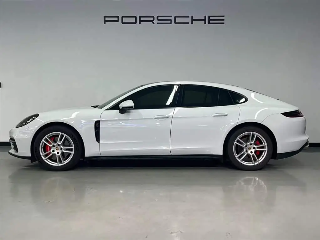 Porsche Panamera 2019 — Фото 4/20