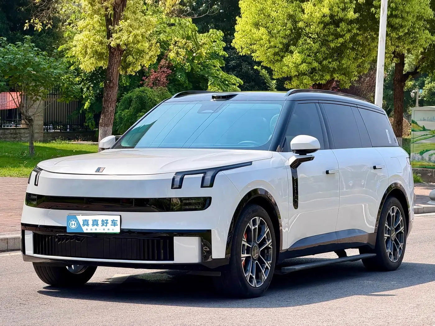 Lynk & Co 900 2025 — Şəkil 1/11