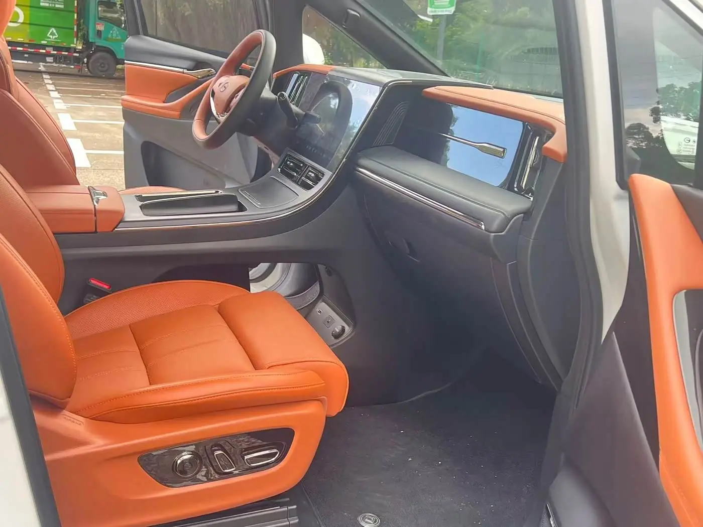 GAC Trumpchi Trumpchi Xiangwang M8 2026 — ფოტო 7/17