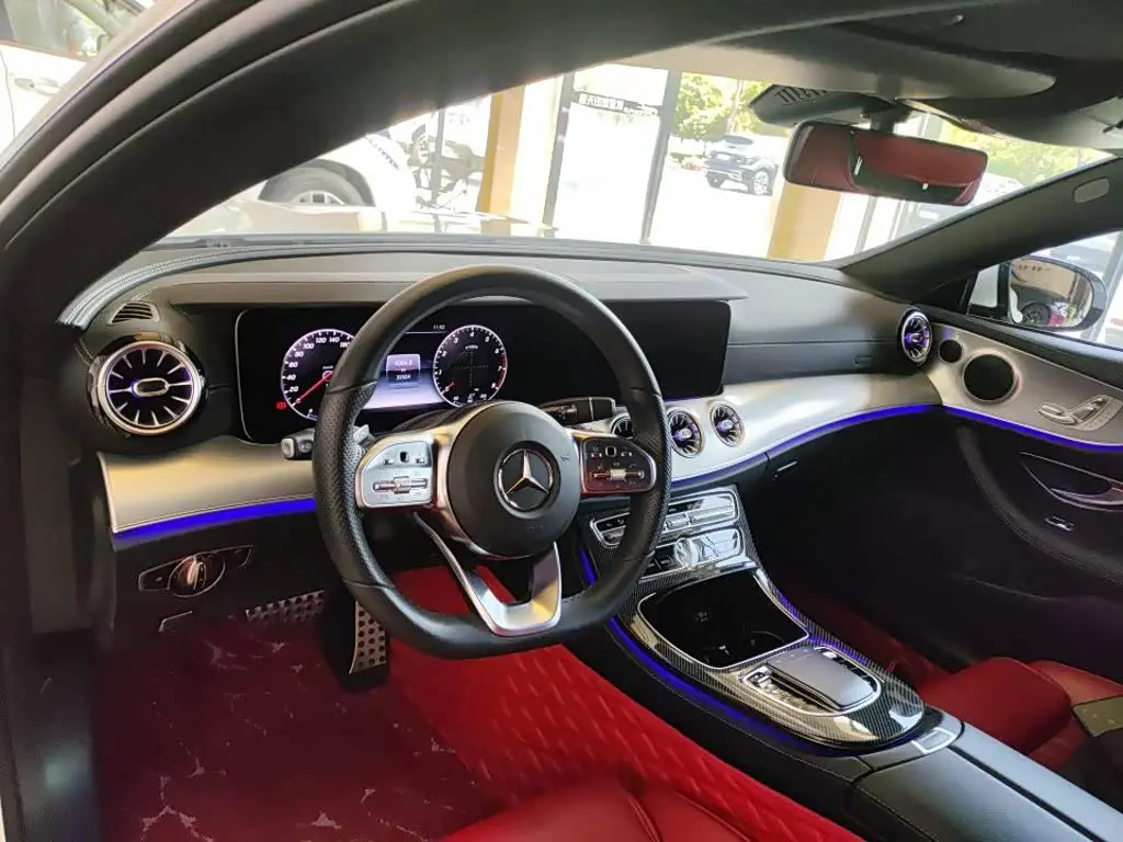 Mercedes-Benz E-Class 2019 — Photo 4/5