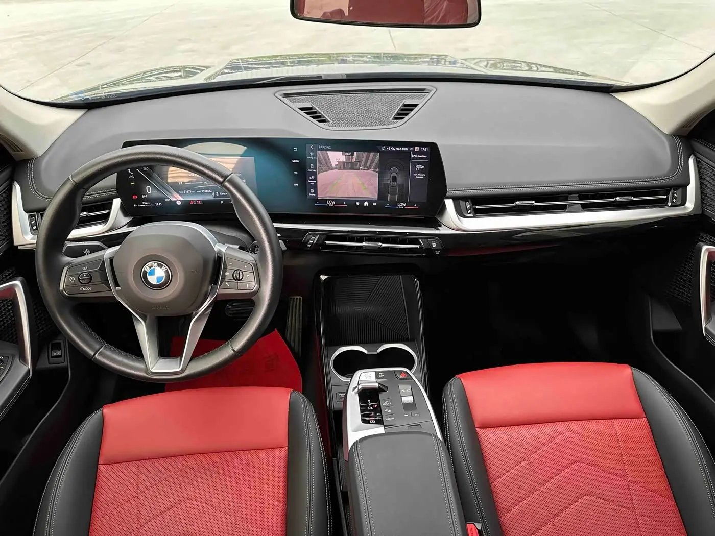 BMW X1 2023 — Фото 11/20