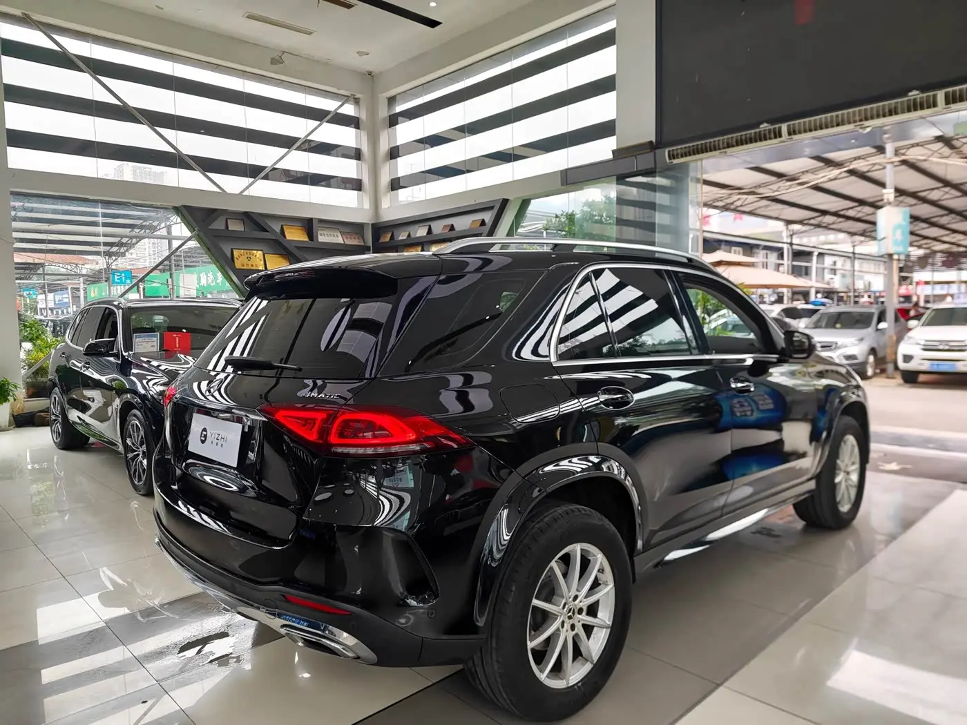 Mercedes-Benz GLE 2020 — Фото 6/15