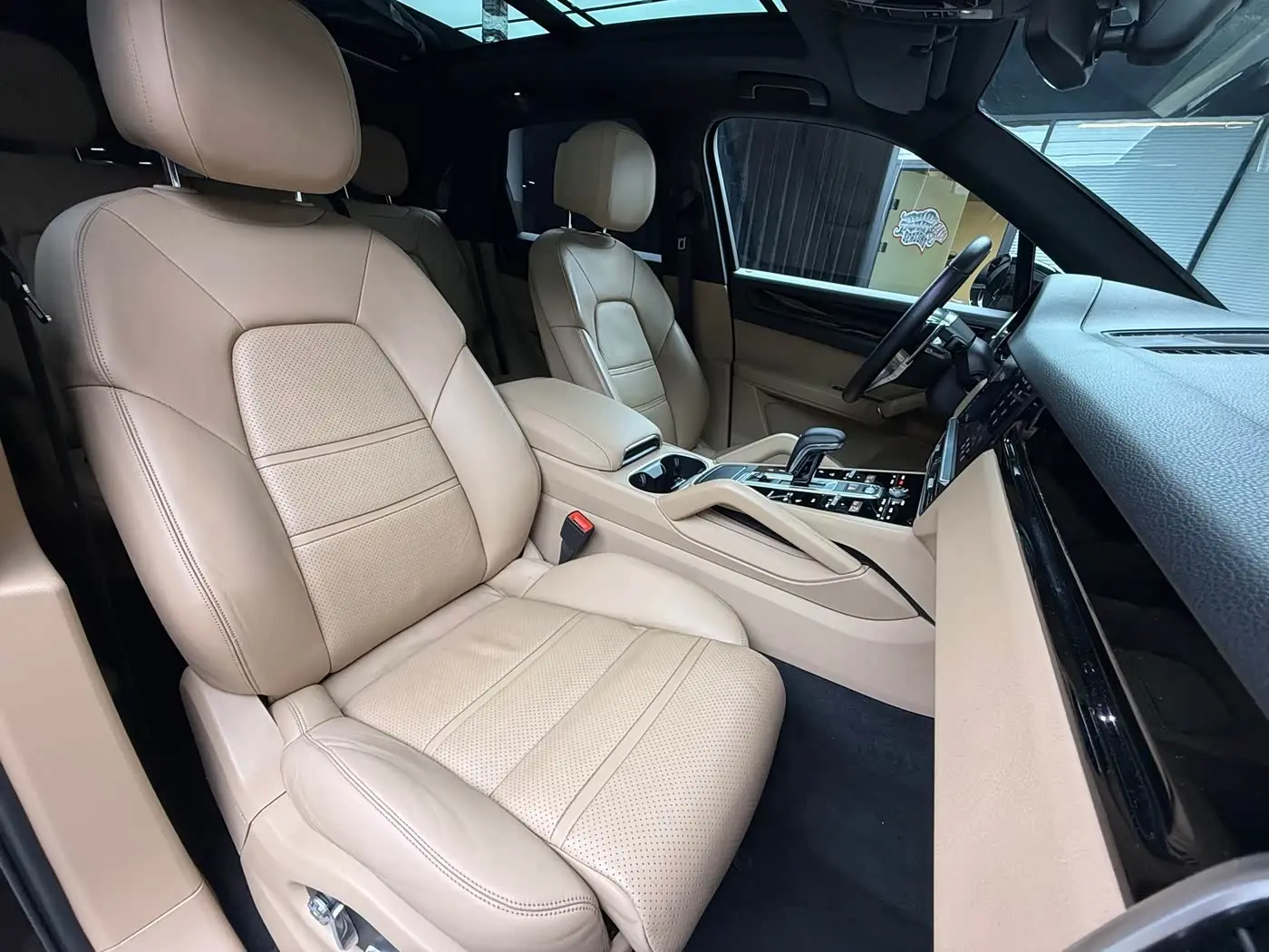 Porsche Cayenne 2018 — Şəkil 11/19