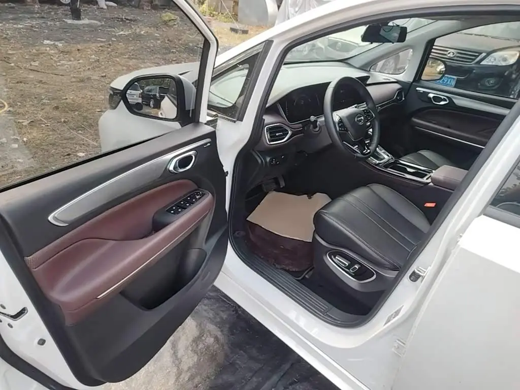 GAC Trumpchi Trumpchi M6 2024 — Фото 15/19