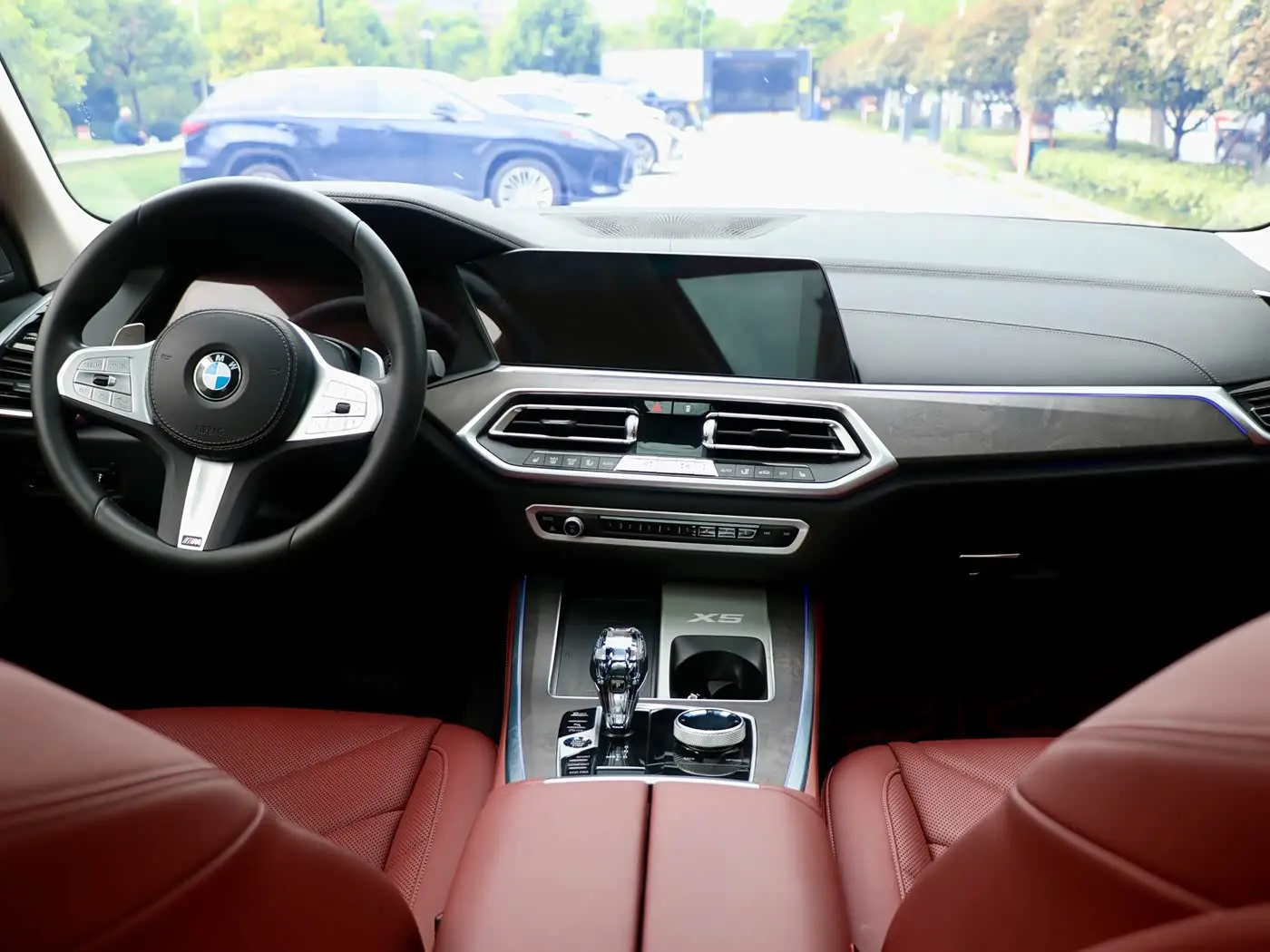 BMW X5 2023 — Фото 12/15
