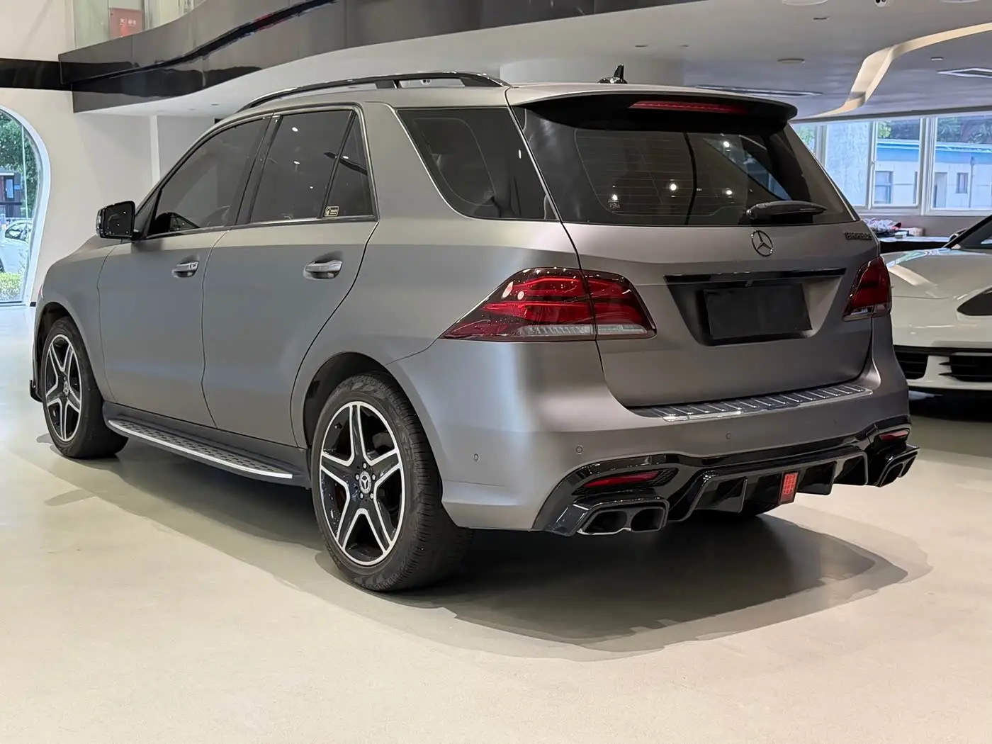 Mercedes-Benz GLE 2016 — Фото 7/15