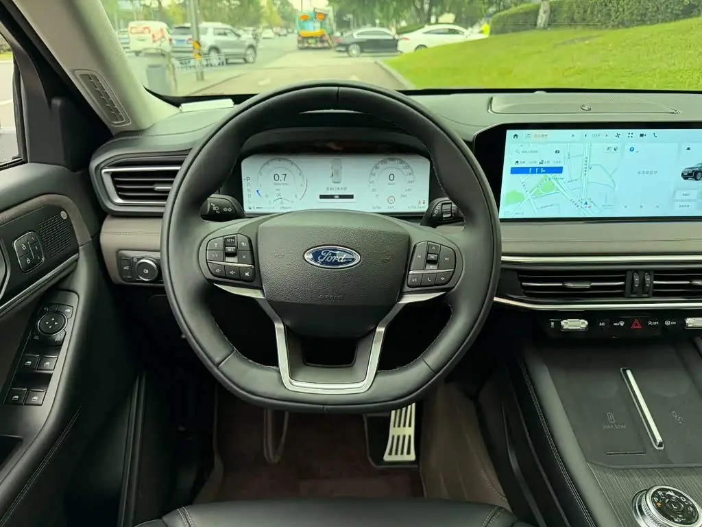 Ford Explorer 2026 — Фото 14/14