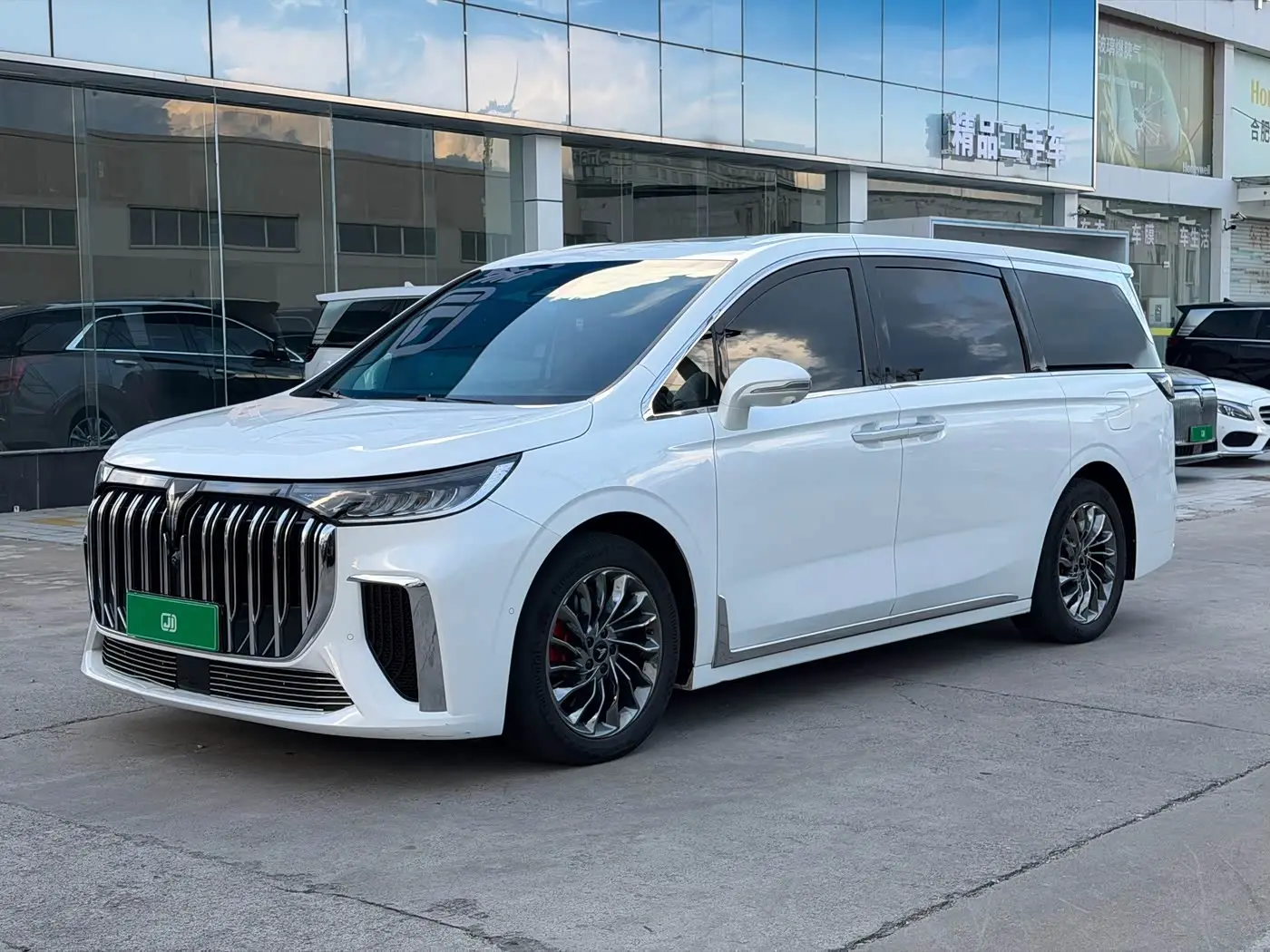 Voyah Auto Voyah Dreamer 2023 — Şəkil 1/16