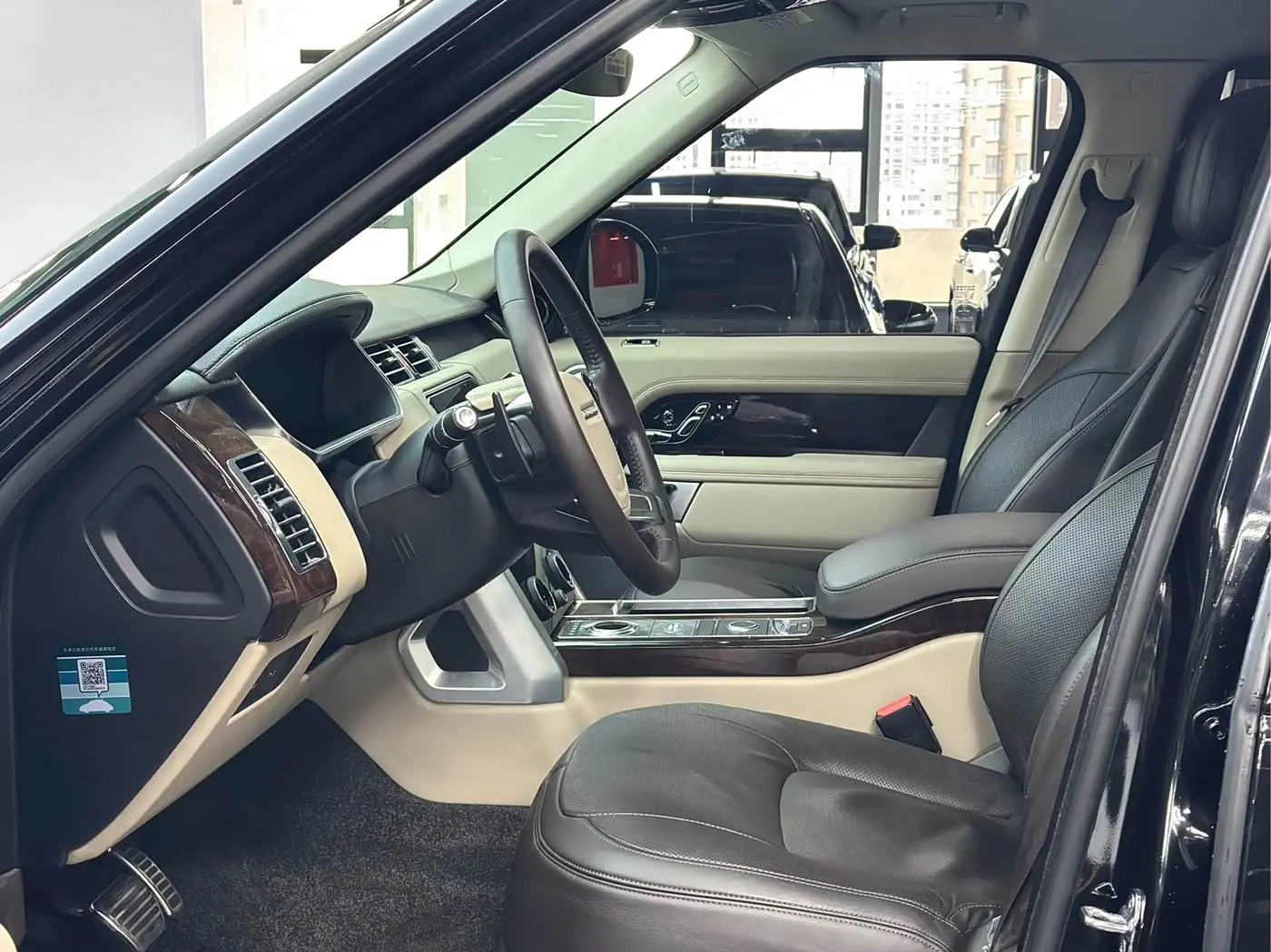Land Rover Range Rover 2019 — Photo 4/20