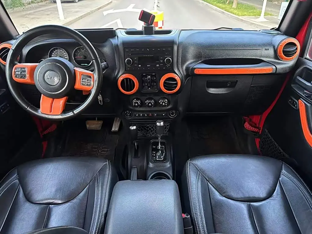 Jeep Wrangler 2017 — Photo 15/20