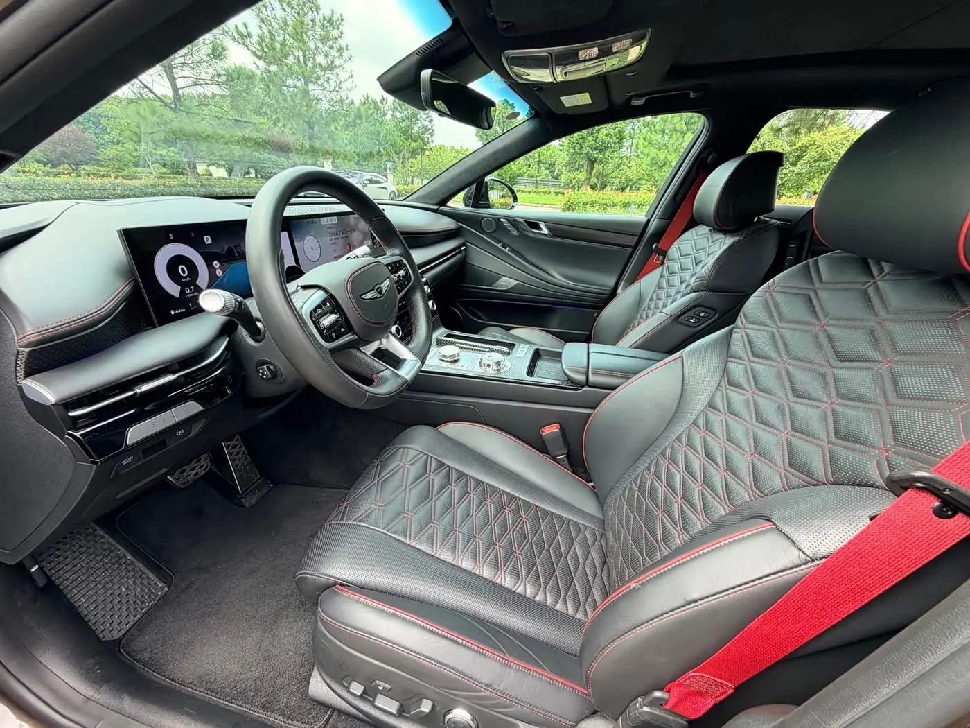 Genesis G80 2024 — Photo 13/20