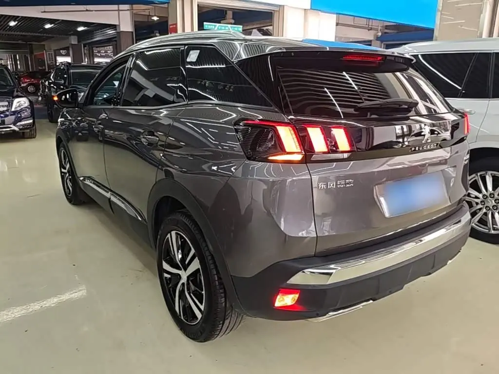 Peugeot 4008 2023 — Фото 4/19