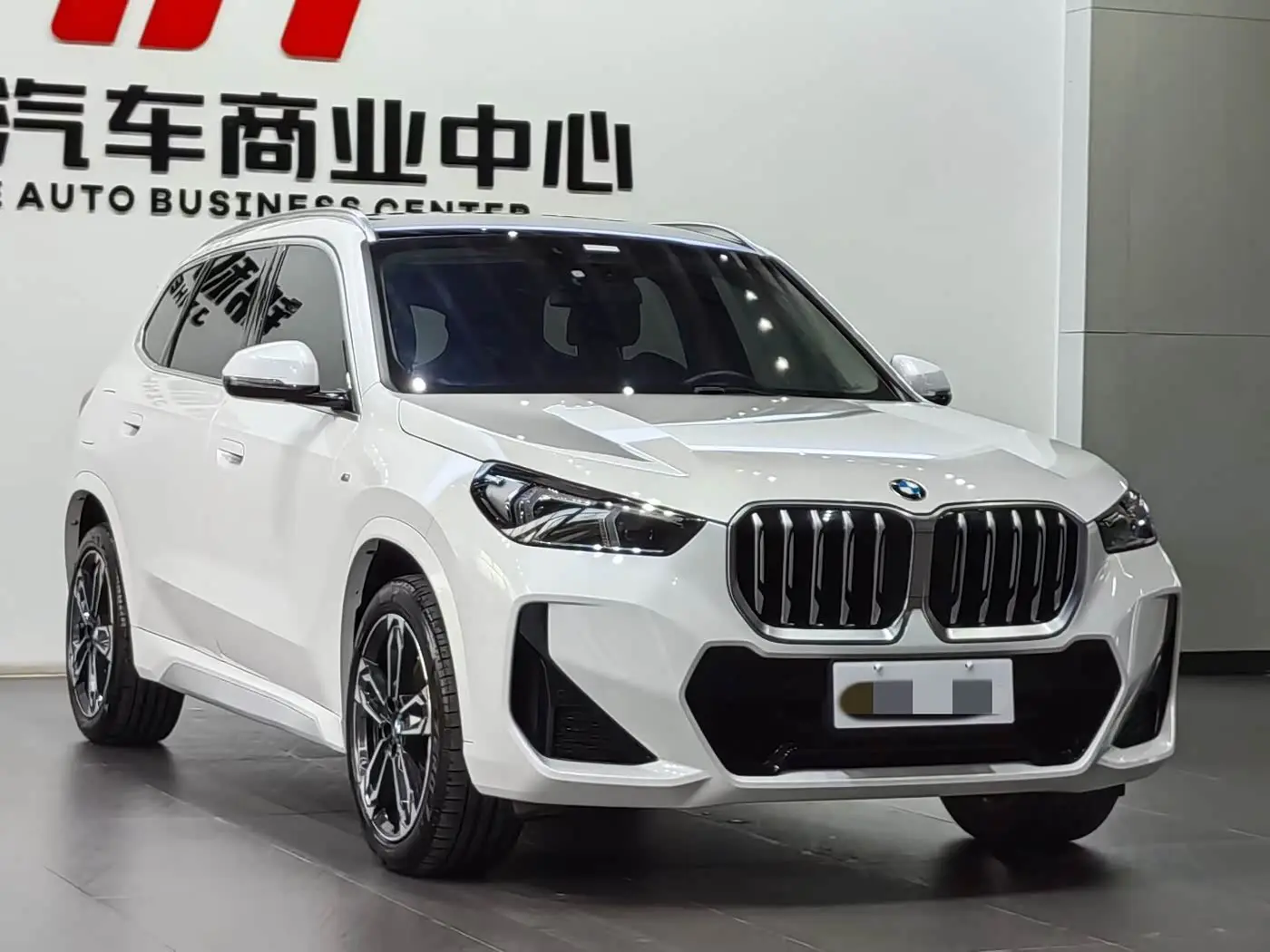 BMW X1 2023 — Фото 3/9