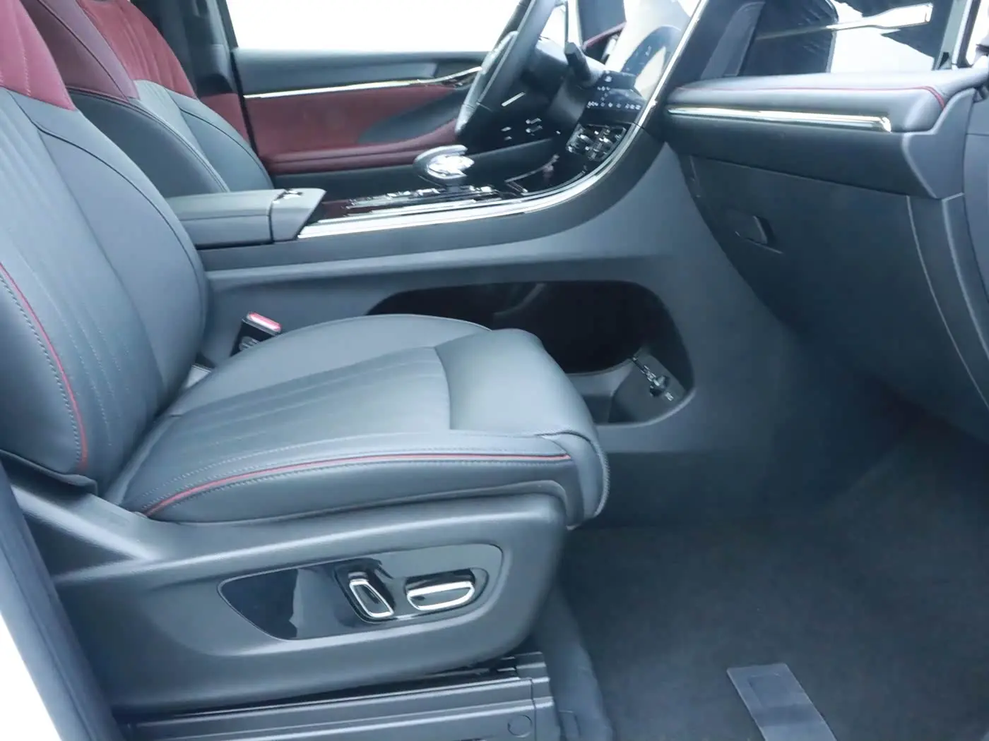GAC Trumpchi Trumpchi M8 2024 — Фото 7/20