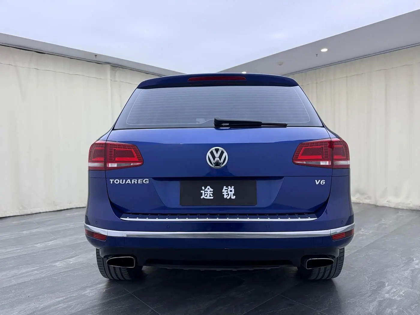 Volkswagen Touareg 2017 — Фото 10/12