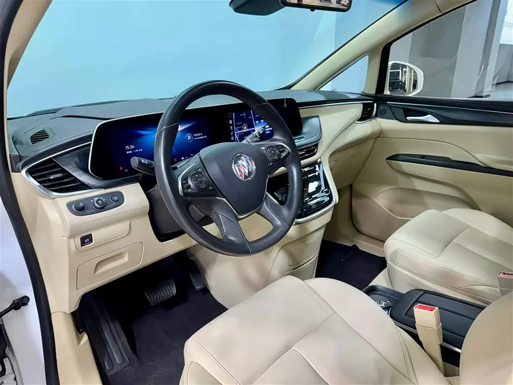 Buick GL8 2023 — Photo 17/20