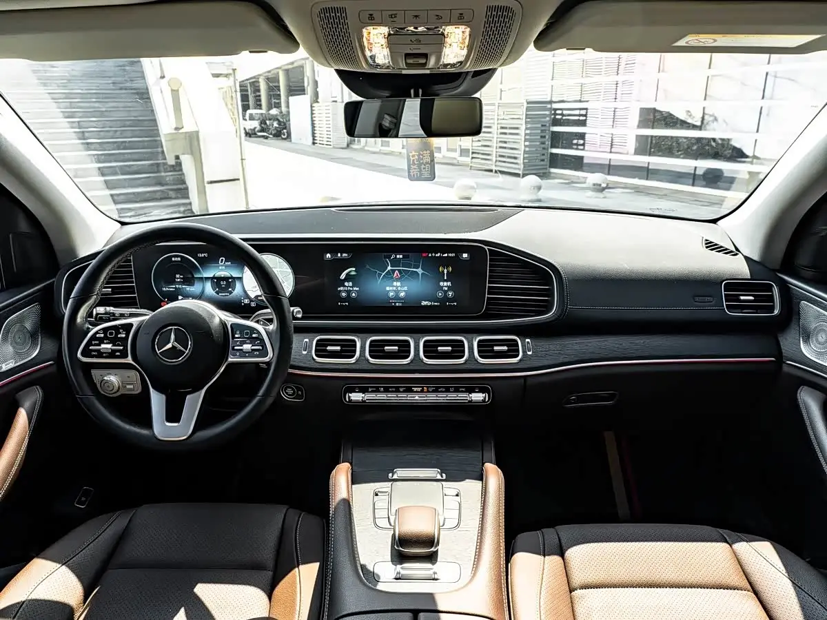 Mercedes-Benz GLE 2022 — Photo 6/20