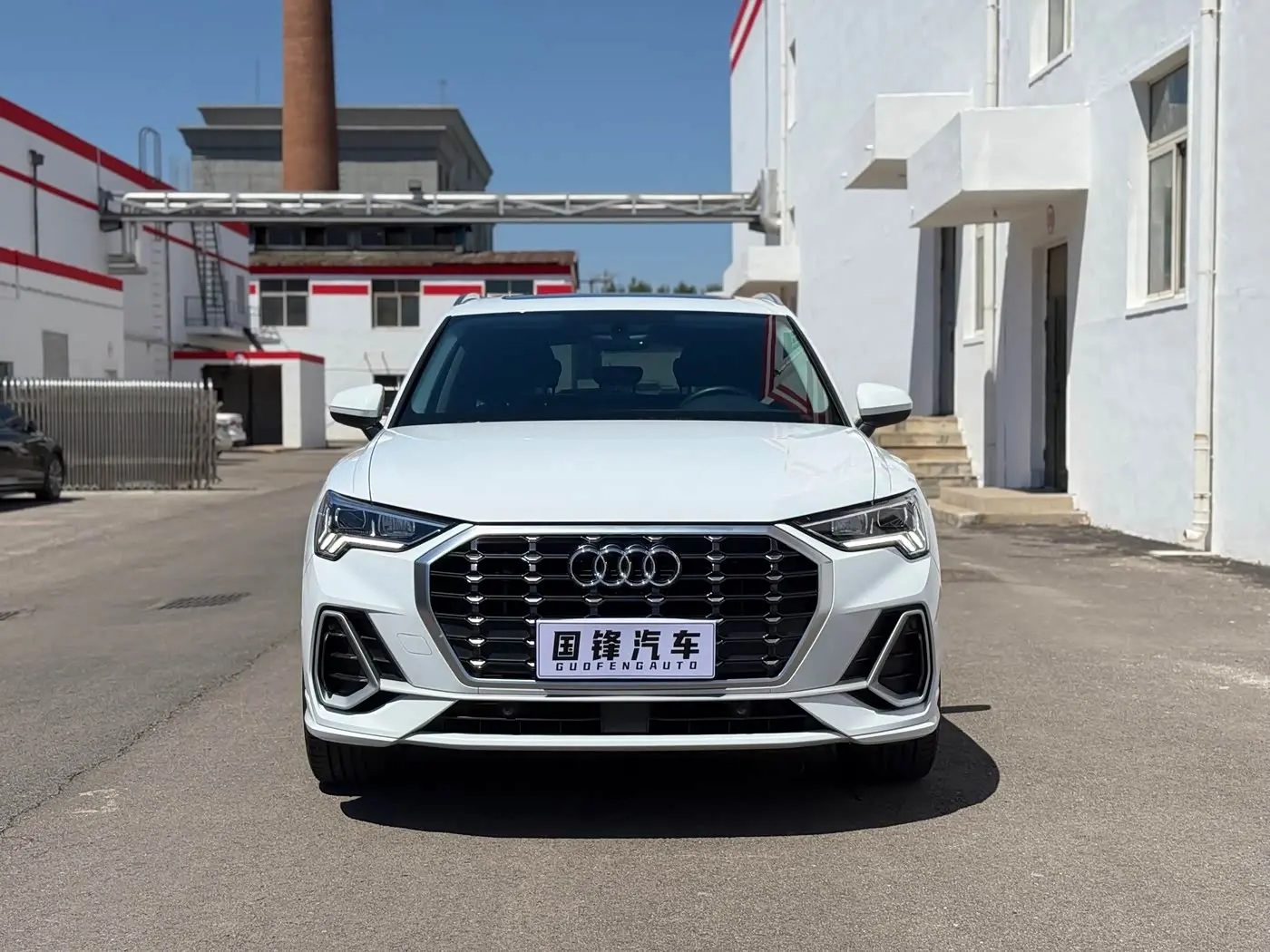 Audi Q3 2023 — Photo 2/20