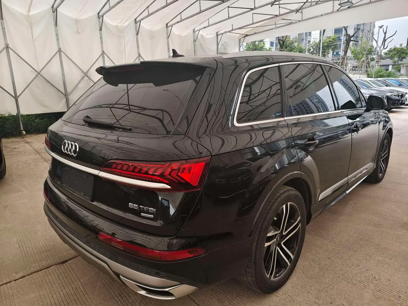 Audi Q7 2022 — Photo 9/20