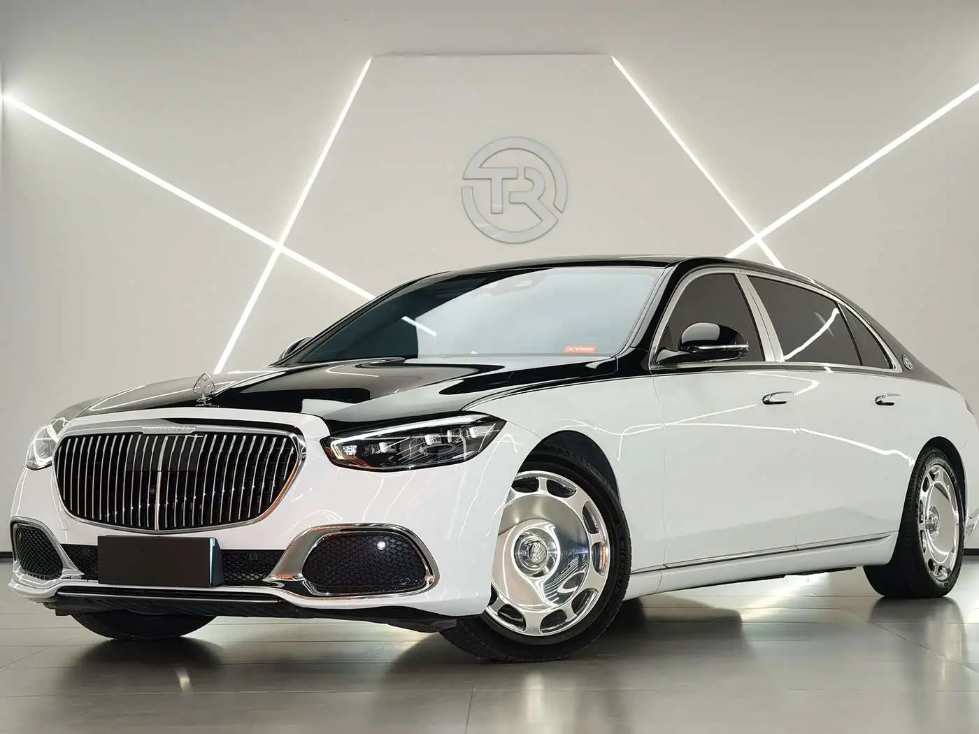 Mercedes-Benz Maybach S-Class 2023 — Фото 1/20