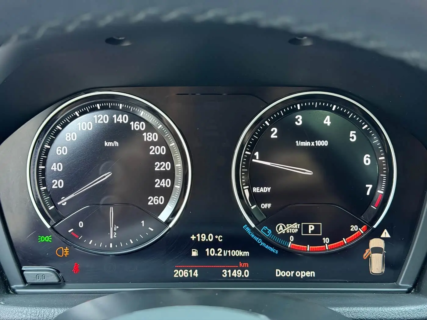 BMW X1 2023 — Фото 10/20