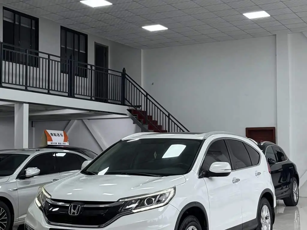 Honda CR-V 2017 — Фото 1/18