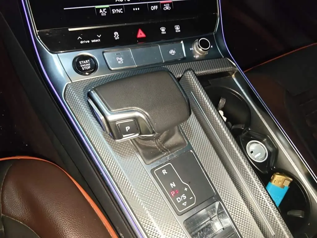 Audi A6L 2023 — Фото 7/20