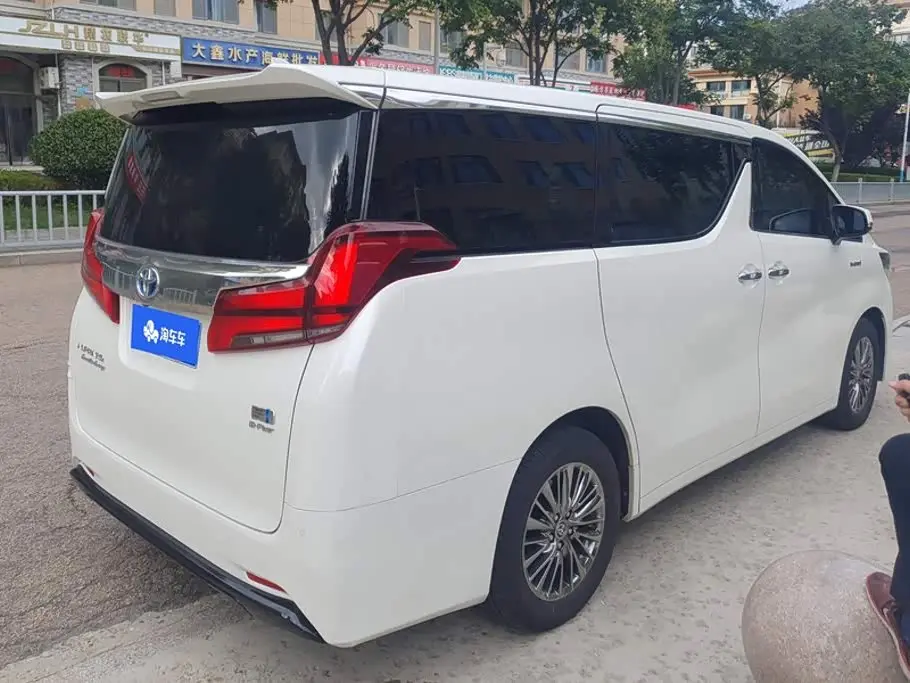Toyota Alphard 2020 — Photo 3/16