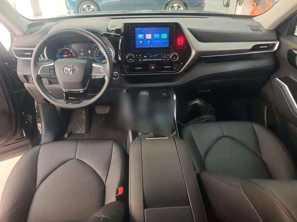 Toyota Highlander 2024 — Photo 10/20