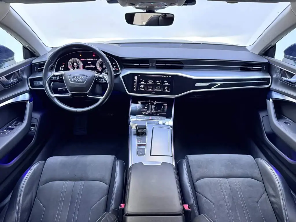 Audi A7L 2024 — Şəkil 10/19