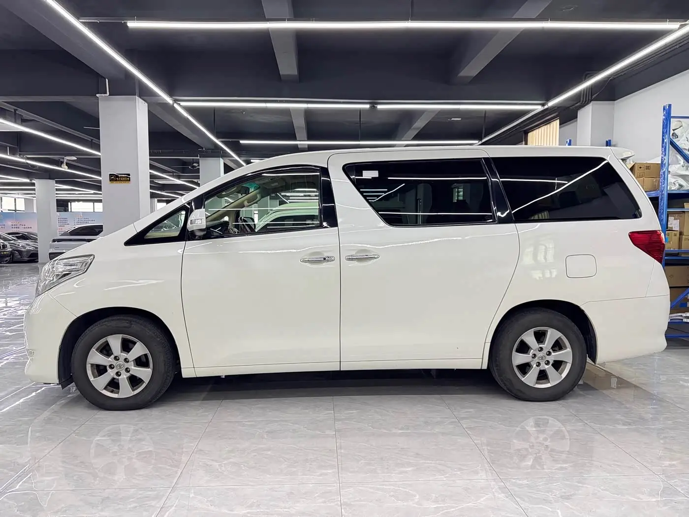 Toyota Alphard 2011 — Şəkil 5/16