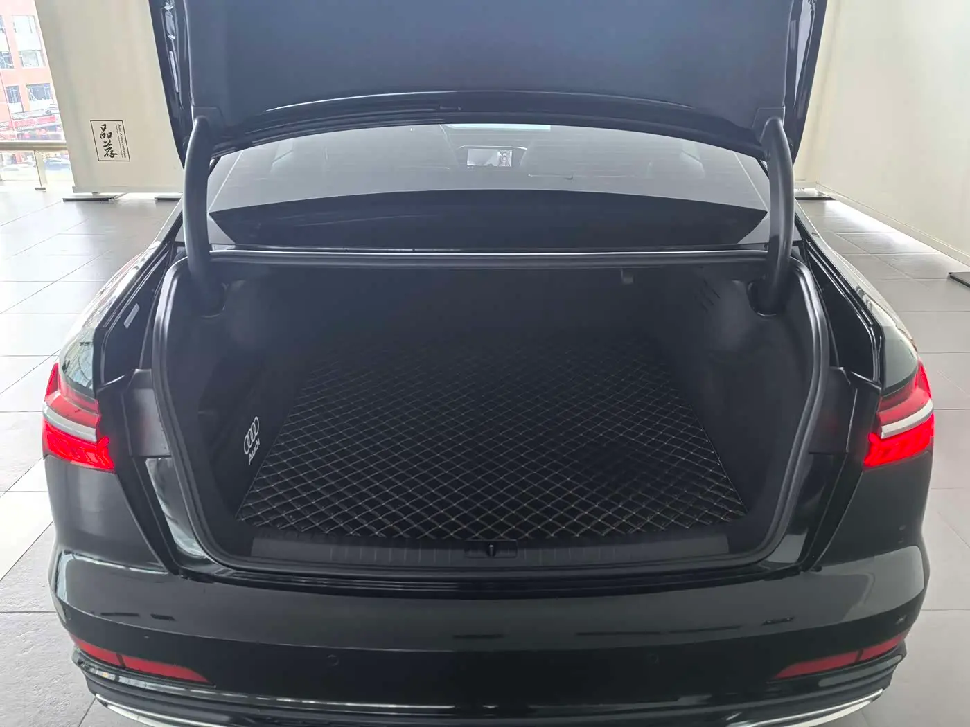 Audi A6L 2021 — Şəkil 16/17