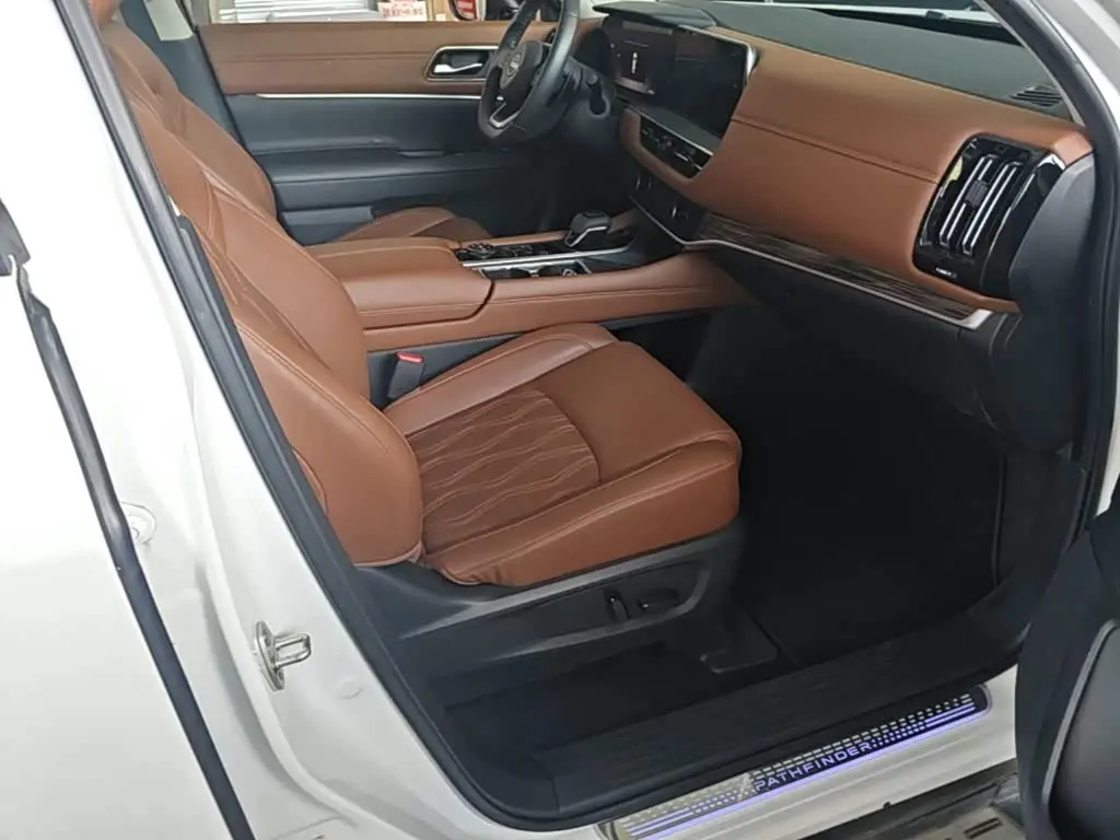 Nissan Terra 2024 — Photo 11/20