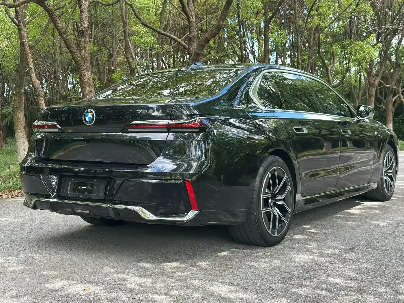 BMW 7 Series 2025 — Photo 9/9