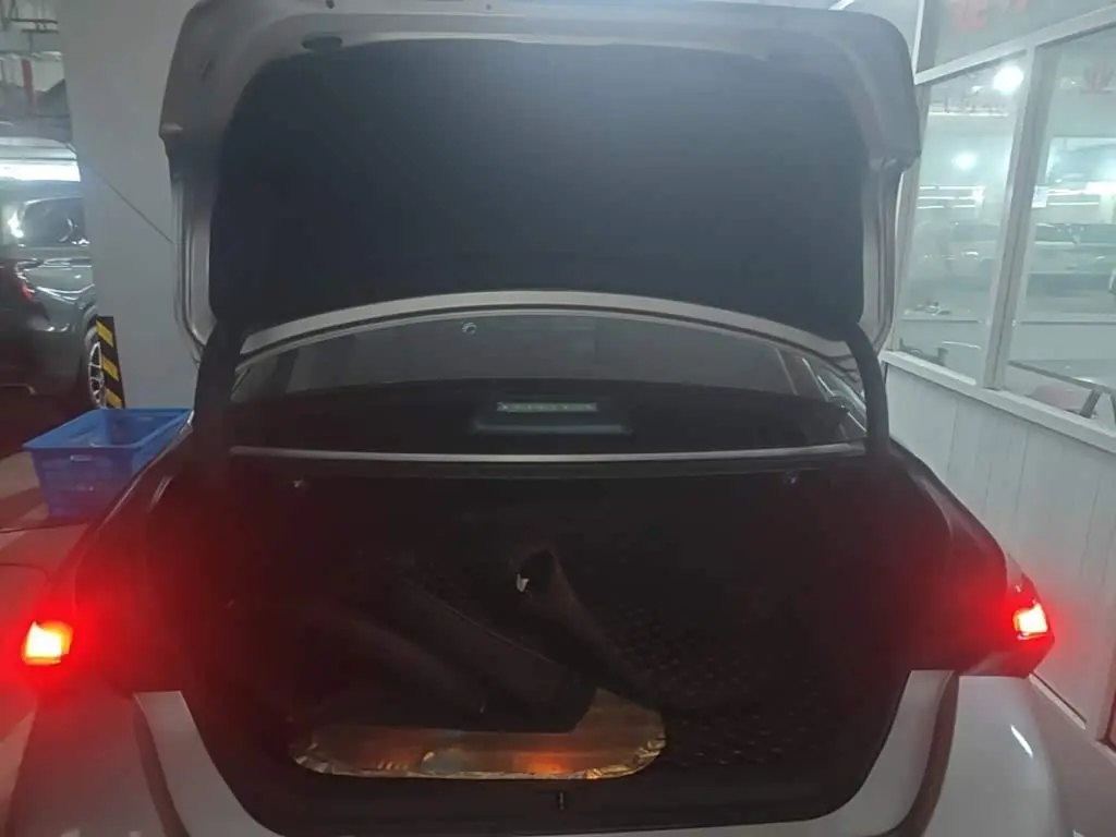 Toyota Avalon 2022 — Photo 19/20