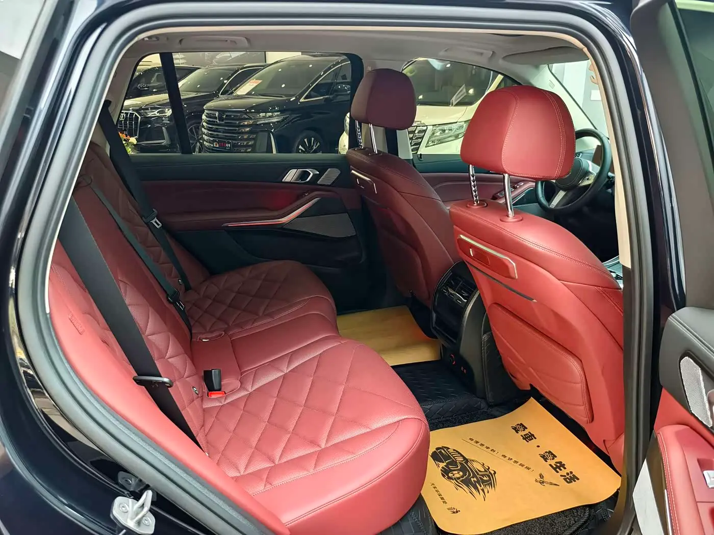 BMW X5 2024 — Photo 8/18