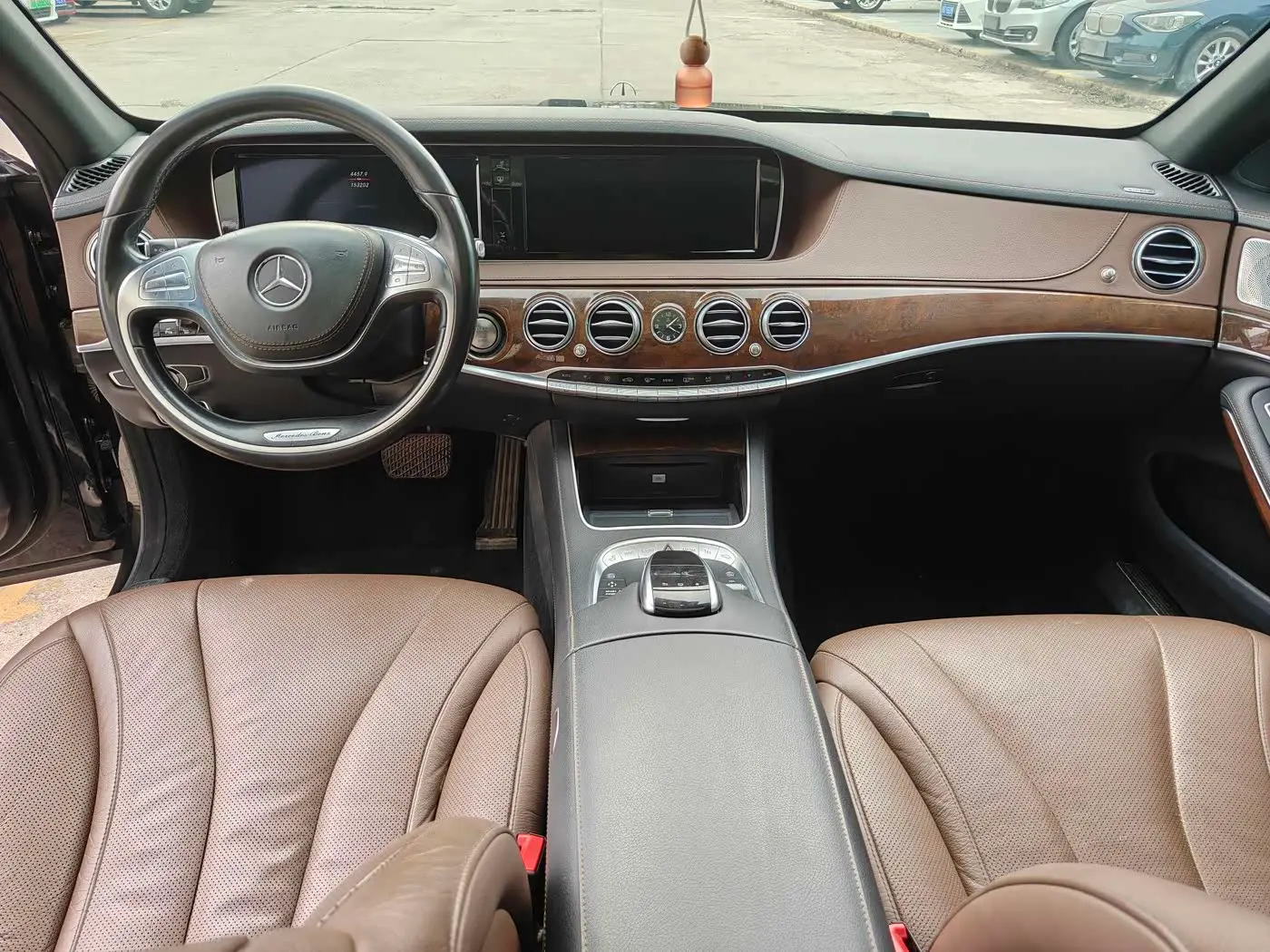 Mercedes-Benz S-Class 2015 — Photo 8/14