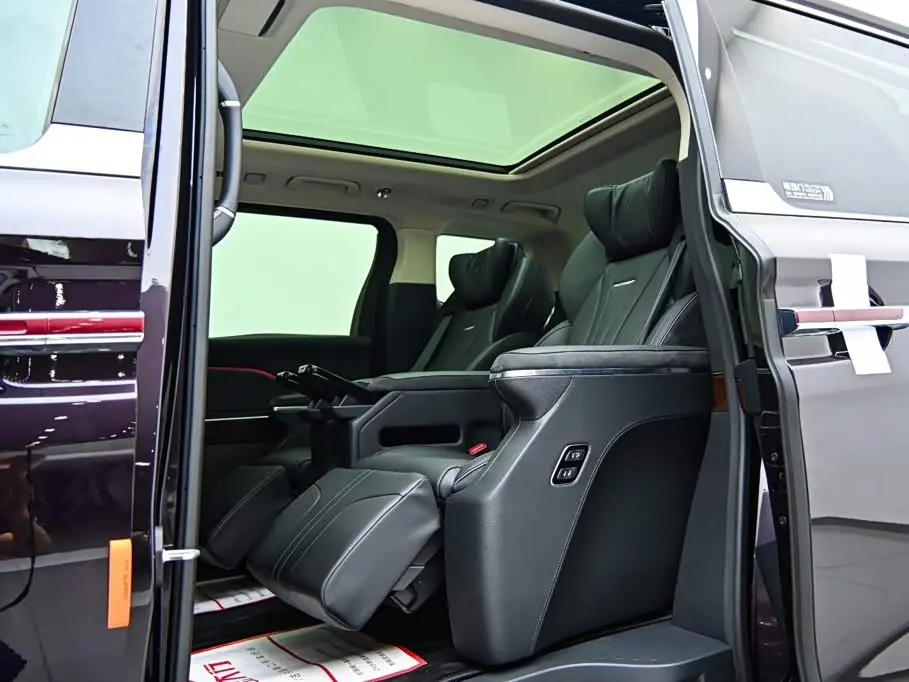 Hongqi HQ9 PHEV 2024 — Şəkil 16/20
