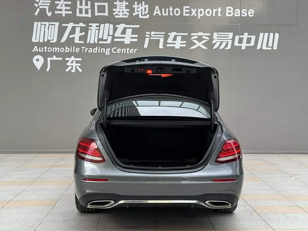 Mercedes-Benz E-Class 2020 — Фото 18/20
