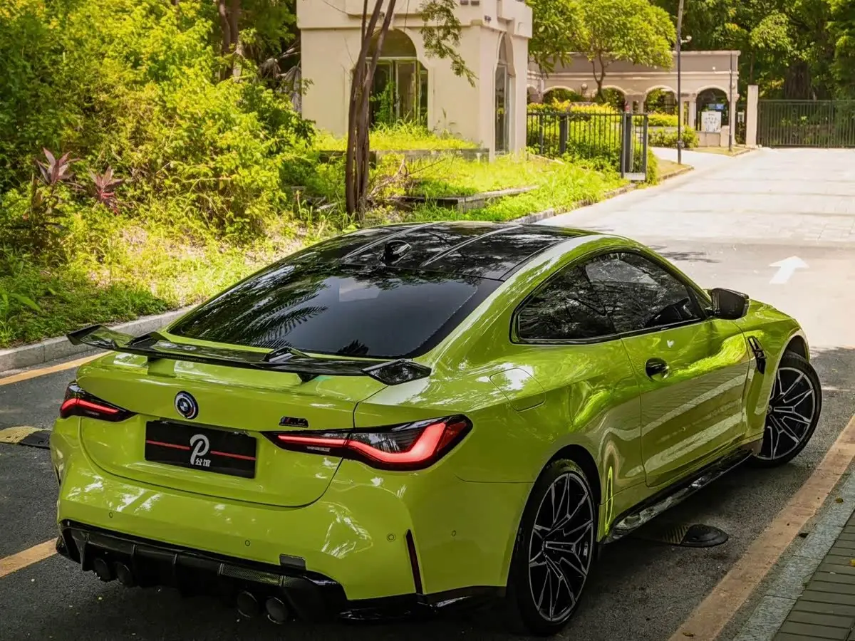 BMW M4 2022 — Photo 12/20