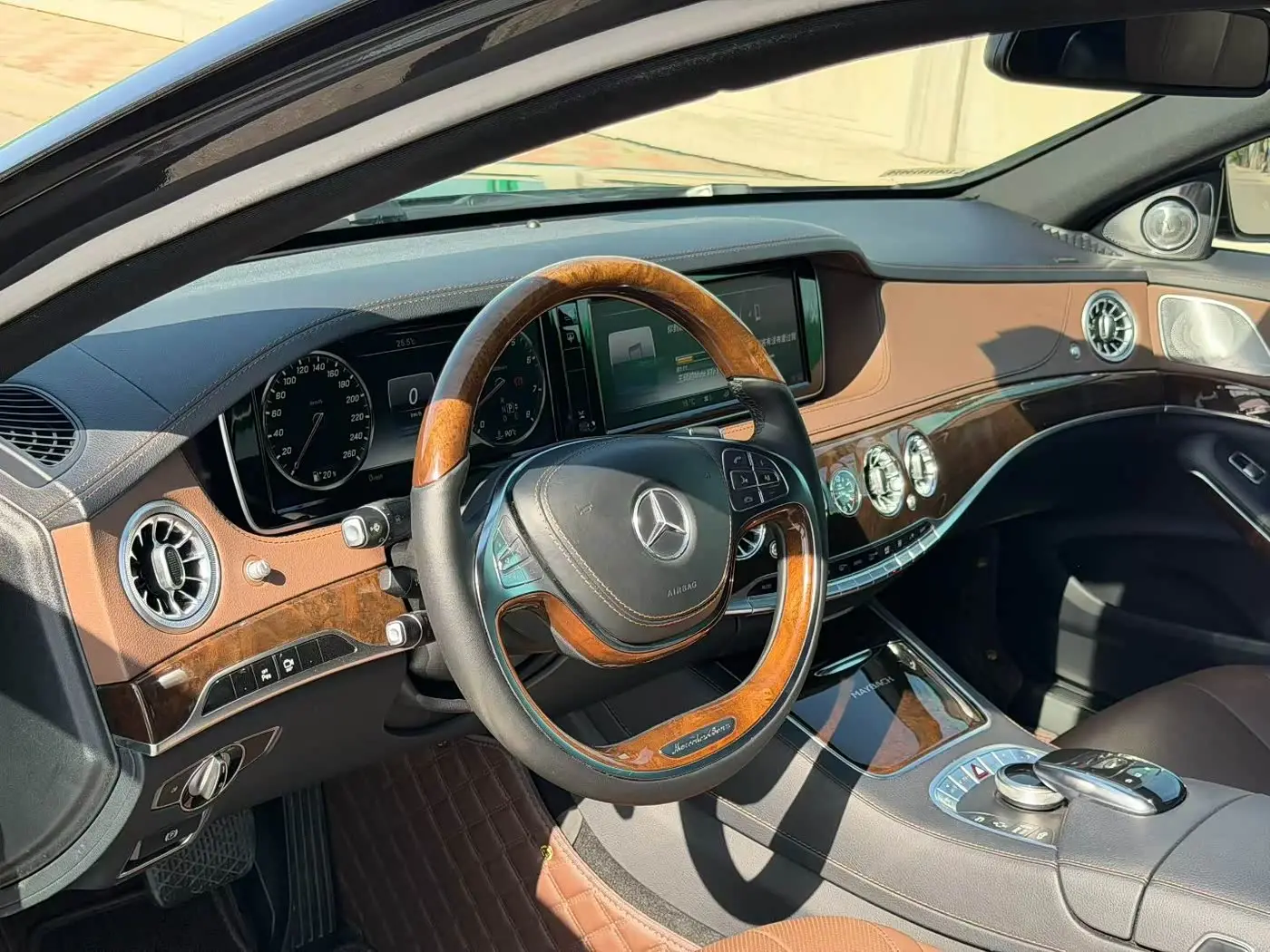 Mercedes-Benz Maybach S-Class 2015 — Фото 4/9