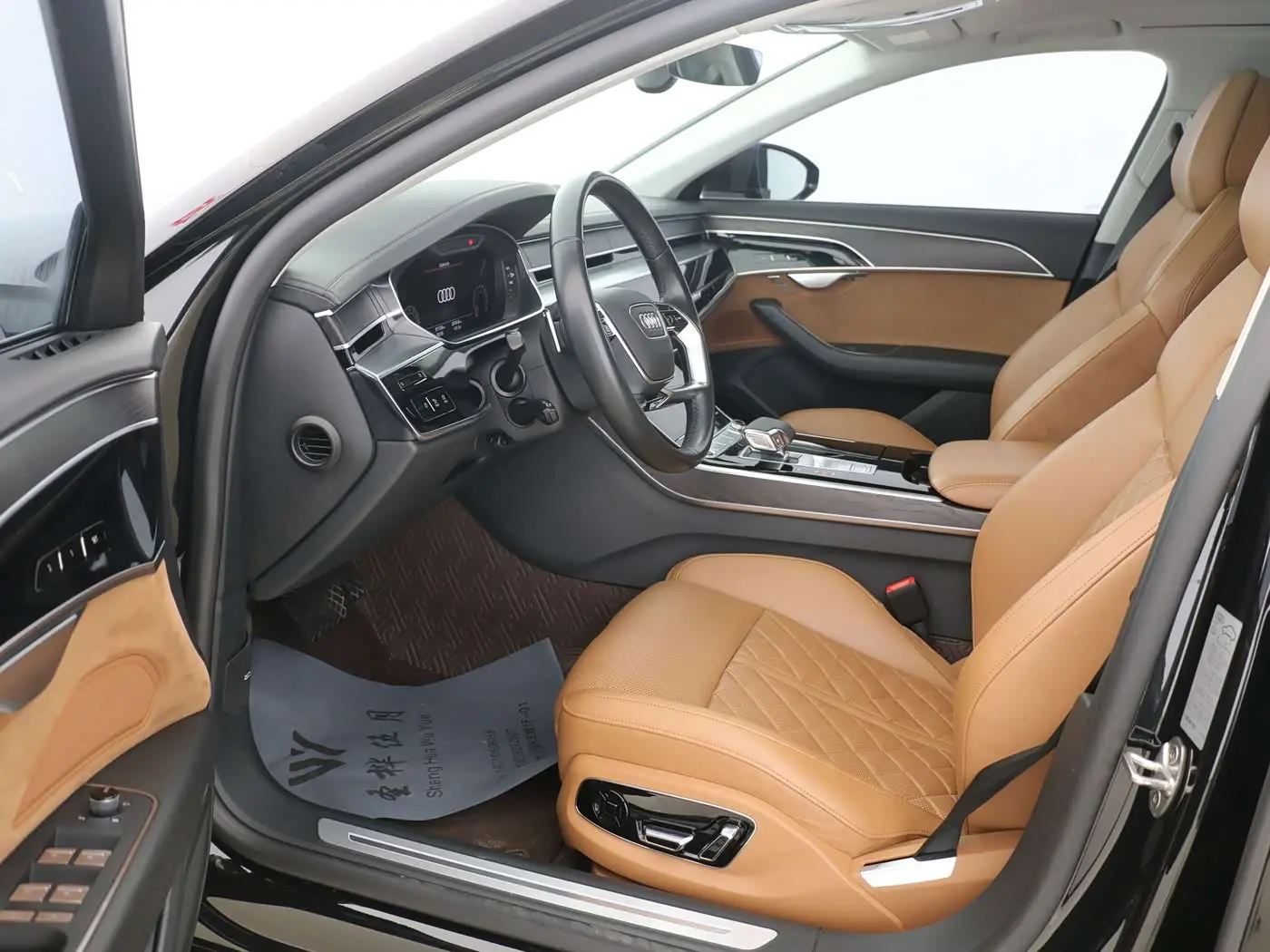 Audi A8 2021 — Photo 10/16