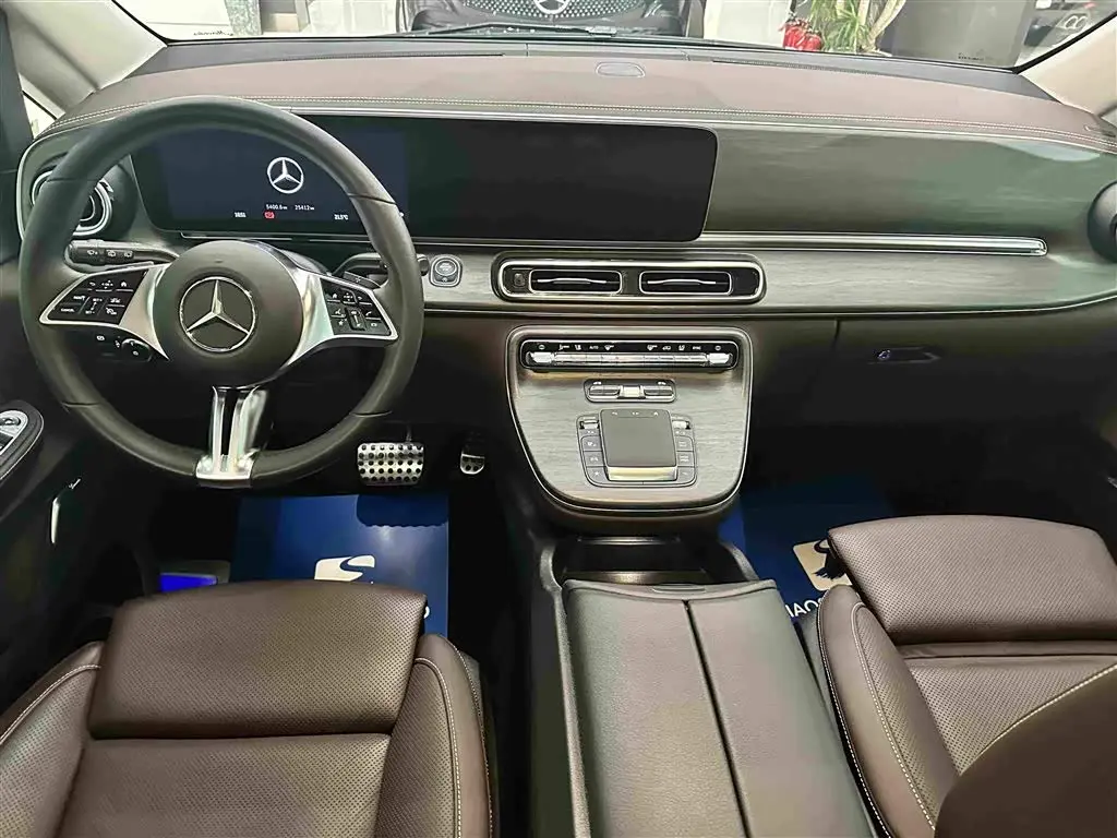 Mercedes-Benz V-Class 2025 — Фото 14/20