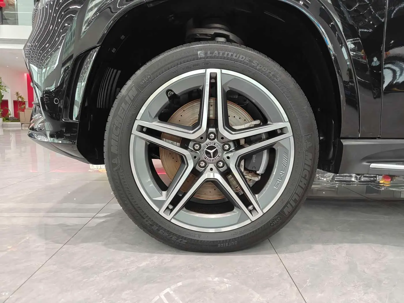 Mercedes-Benz GLS 2020 — Photo 4/17